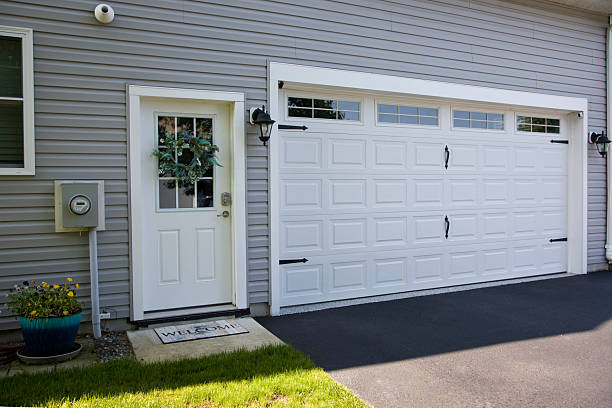 24/7 Emergency Garage Door Panel Replacement experts in Buffalo, WY